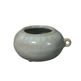 Chinese Song Dynasty Guan Kiln Ice-Crack Pattern Bird Feeder