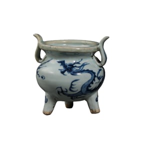 Chinese Yuan Dynasty Blue and White Dragon Pattern Tripod Incense Burner