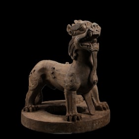 Chinese Tang Dynasty Blue Stone Lion Statue