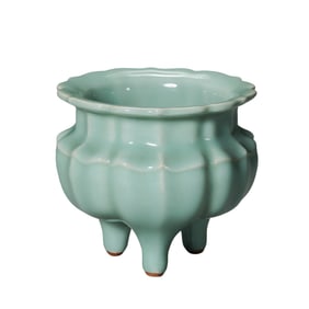 A celadon-glazed three-legged flower-shaped censer from the Longquan kiln of the Southern Song