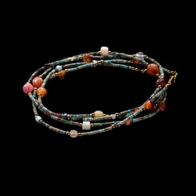 Chinese Han Dynasty Agate Necklace