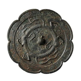 Chinese Han Dynasty diamond-shaped bronze mirror