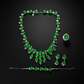 A set of jade jewelry