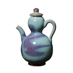 Northern Song Dynasty Jun ware sky-blue glazed gourd-shaped ewer with red trim
