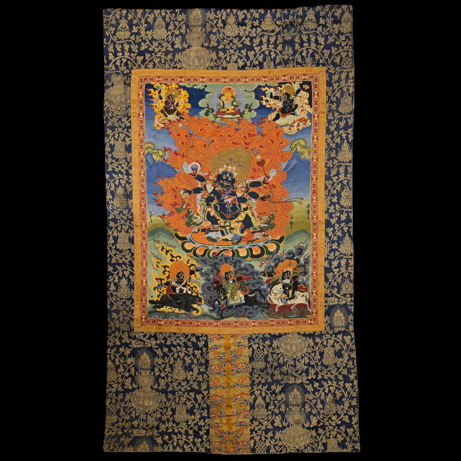 Buddhist Embroidered Thangka of the Qing Dynasty (1 of 8)
