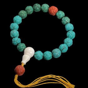 Qing Dynasty Pine and Stone Eighteen-Bead Handheld