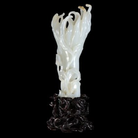 Chinese Qing Dynasty Hetian Jade Buddha Hand
