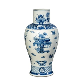 Qing Dynasty Blue and White Antique Pattern Vase