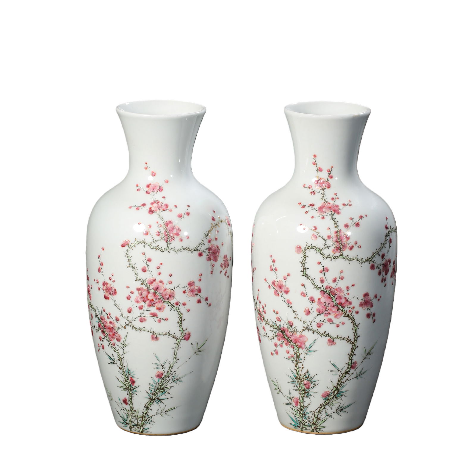 A pair of Chinese famille rose plum blossom vases from the Yongzheng period of the Qing Dynasty (1 of 8)