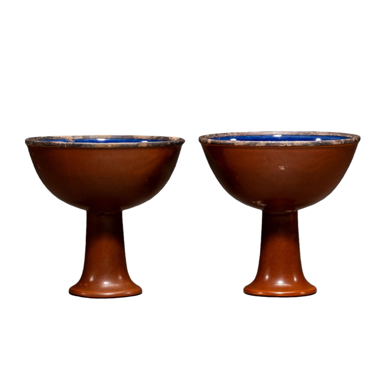 A pair of Chinese Yuan Dynasty dragon-patterned stem cups (1 of 6)