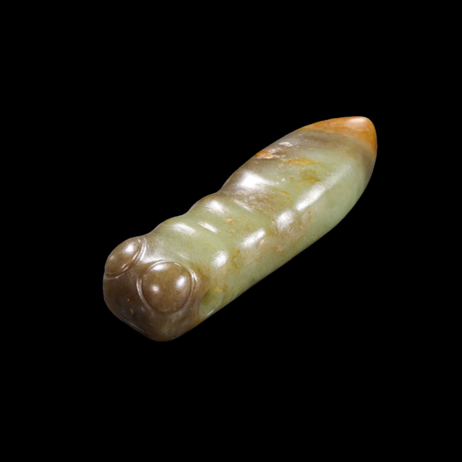 Jade silkworm from the Hongshan period in China (1 of 10)