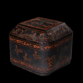 Chinese lacquerware covered box from the Warring States period