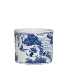 Qing Dynasty Kangxi Blue and White Porcelain Brush Pot with Figure and Story Design