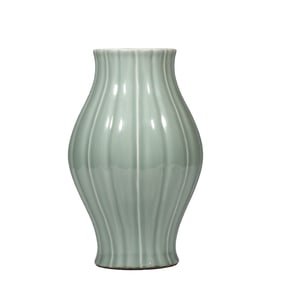 Qing Dynasty, Qianlong Period, Celadon Glazed Olive-Shaped Vase
