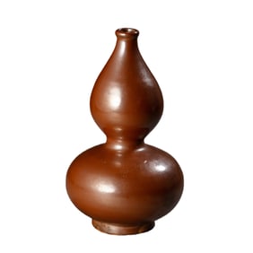 Red-glazed gourd-shaped bottle from Yaozhou kiln, Northern Song Dynasty, China