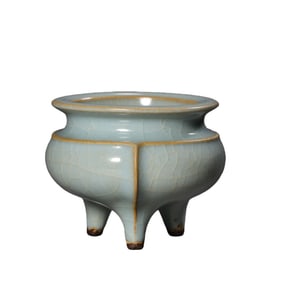A celadon tripod censer from the Longquan kiln in the Southern Song Dynasty, China.