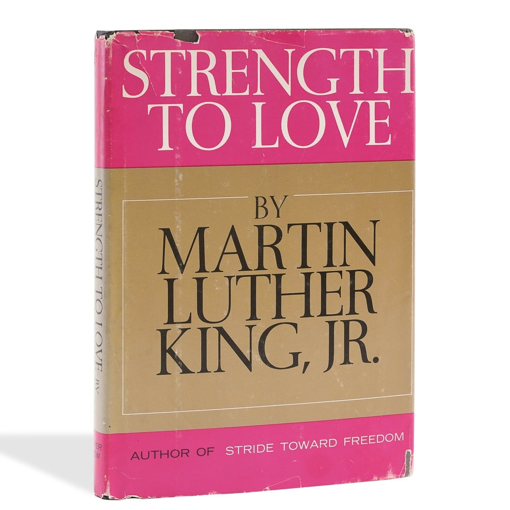 MARTIN LUTHER KING JR. SIGNED "STRENGTH TO LOVE" FIRST EDITION: 8 1/4 x 5 3/4 in (20.8 x 14.5 cm) Provenance and Authentication: This collectible has undergone a rigorous forensic evaluation. The signatures were carefully analyzed across multiple criteria,