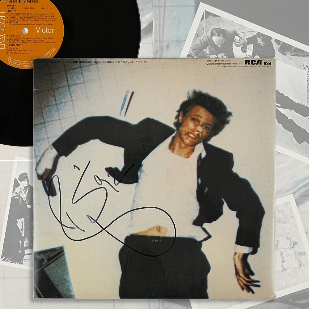 DAVID BOWIE SIGNED "LODGER" LP (1 of 9)