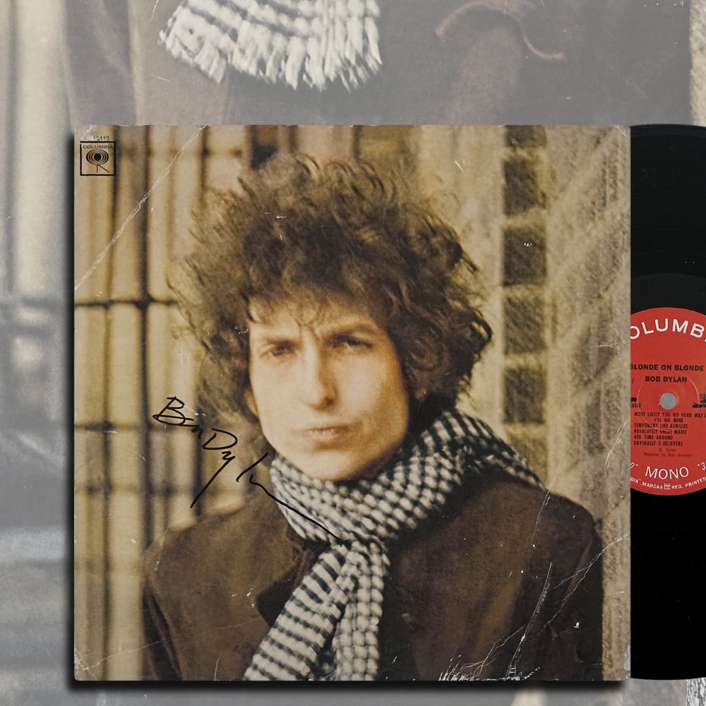 BOB DYLAN SIGNED "BLONDE ON BLONDE" MONO VINYL RECORD (1 of 8)