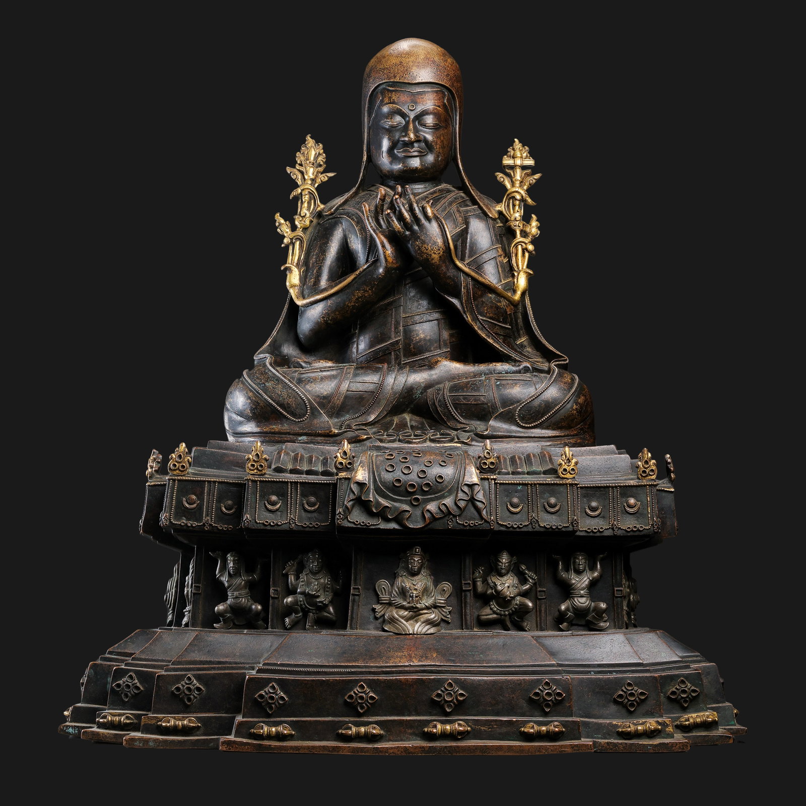 18th-century Tibetan gilt bronze seated statue of Sakya school monk Gongga Nyingpo.: H. 56 cm. Weight 24300 grams.