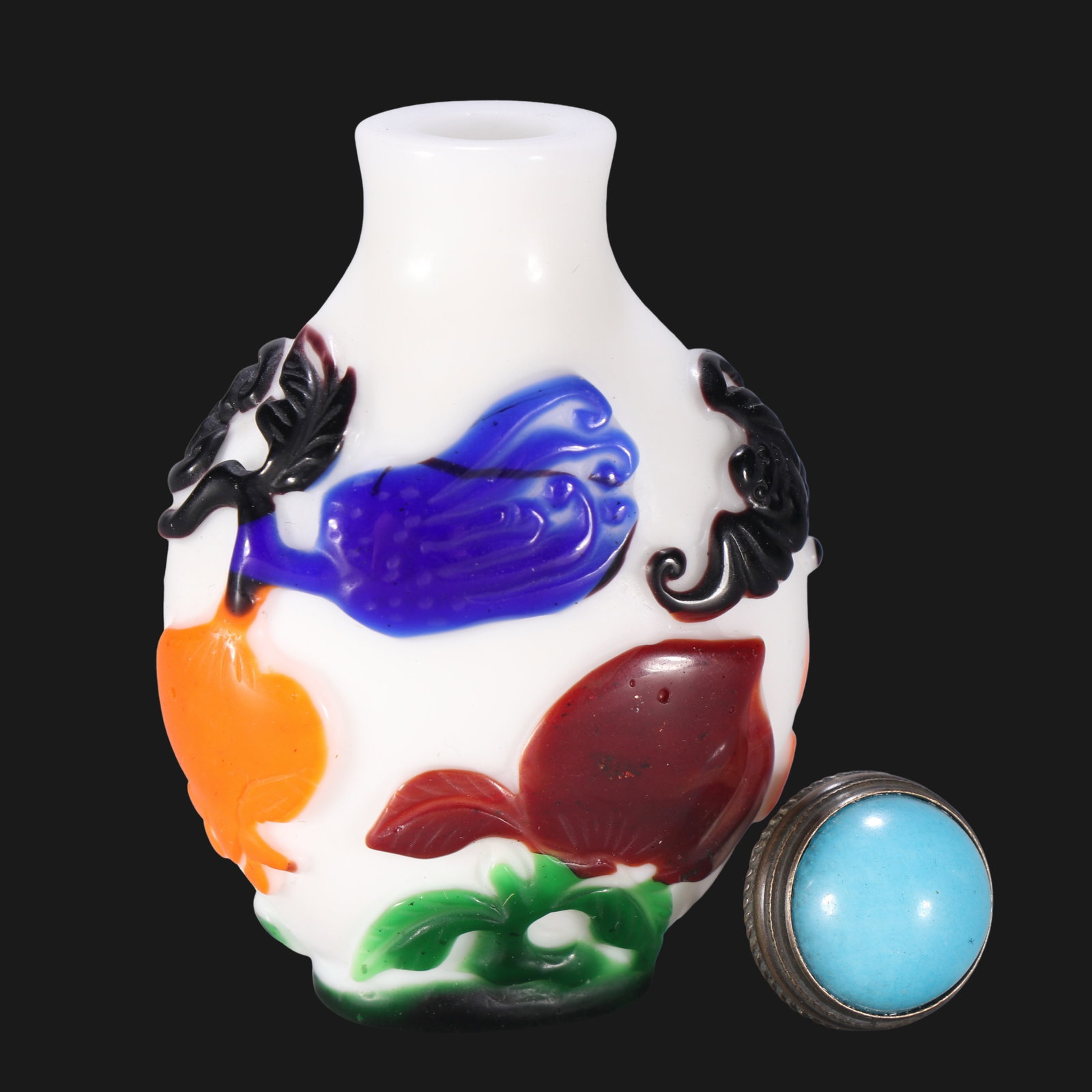 Qing Dynasty glass snuff bottle with longevity pattern - 2