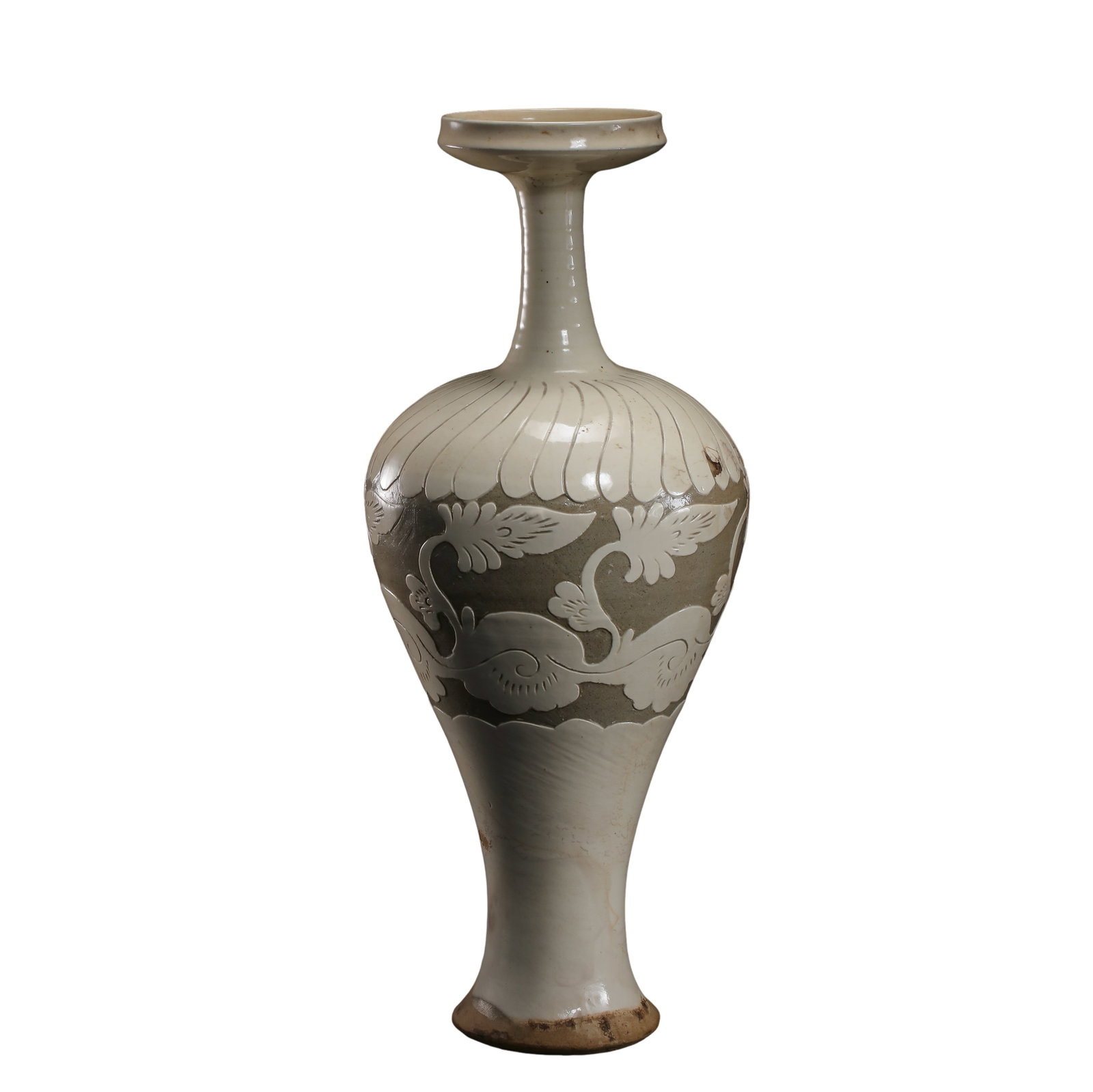 Northern Song Dynasty (11th–12th Century) White-Glazed Carved Floral Scroll Meiping-Style: Dimensions: Height 51 cm (20.1 in), rim diameter 12 cm (4.7 in), 11th–12th Century?Condition & Provenance:Good overall condition with the original form preserved. The surface shows natural aging, fi