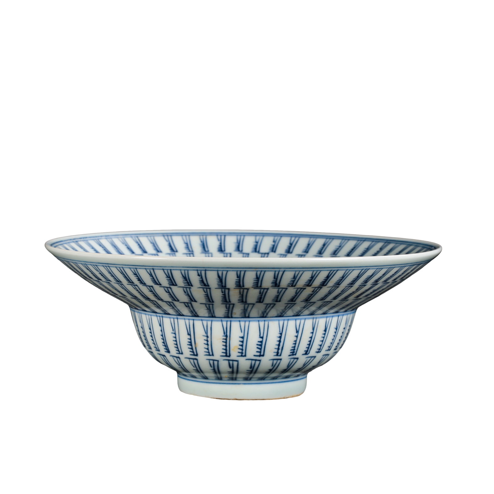 Qing Dynasty, Kangxi Period Blue and White â€œLongevity Character?? Folding-Rim Bowl (Late: Measurements: Diameter 19.5 cm (7.7 in), Height 7 cm (2.8 in), circa 18th century?Condition & Provenance: Well preserved overall, with a smooth glazed surface showing natural signs of age and use. The