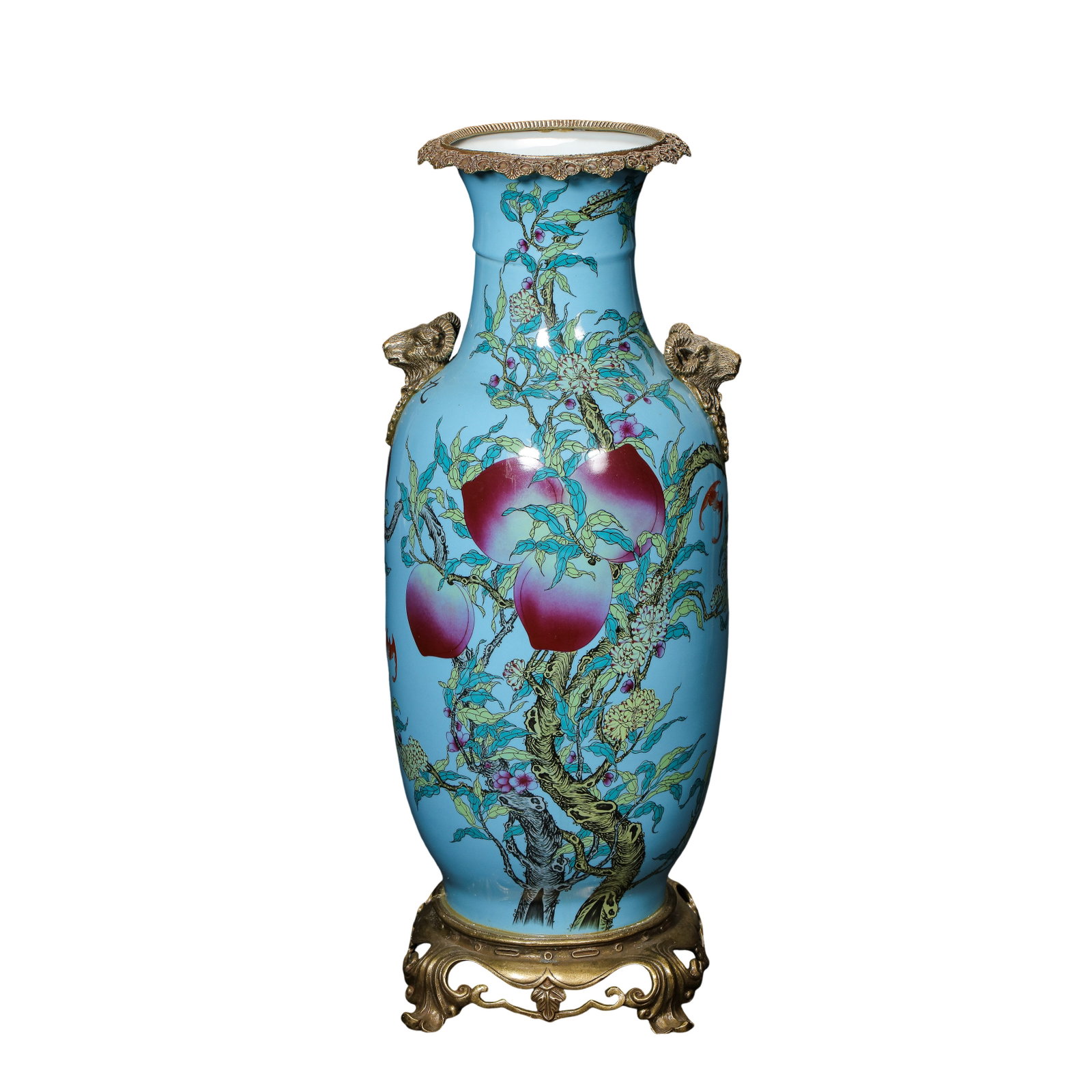 Kangxi Period, Qing Dynasty (1662–1722) Large Famille-Rose “Nine Peaches?? Vase with Turquoise: Dimensions: Height 52cm (20.5in), Late 17th–Early 18th Century, Weight: Not provided?Condition & Provenance: Good overall condition. The porcelain body remains well preserved with a smooth glaze sur