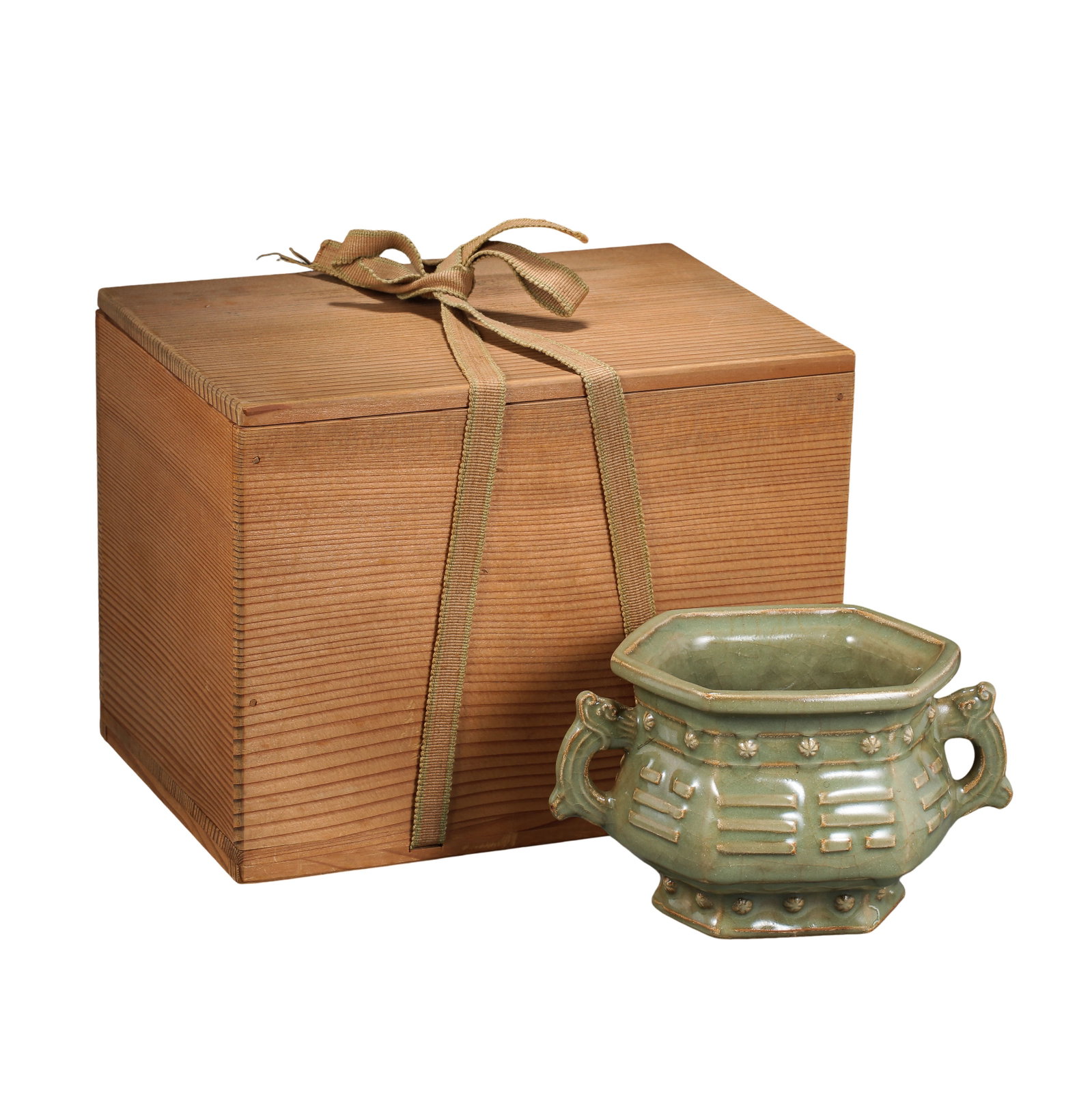 Southern Song Dynasty (12thâ€“13th Century) Longquan Celadon Hexagonal Censer with Bagua Decoration: Dimensions: Width 17 cm (6.7 in), Height 9.5 cm (3.7 in), 12th–13th Century?Condition & Provenance: The censer remains in good overall condition with a complete form and naturally preserved glaze su