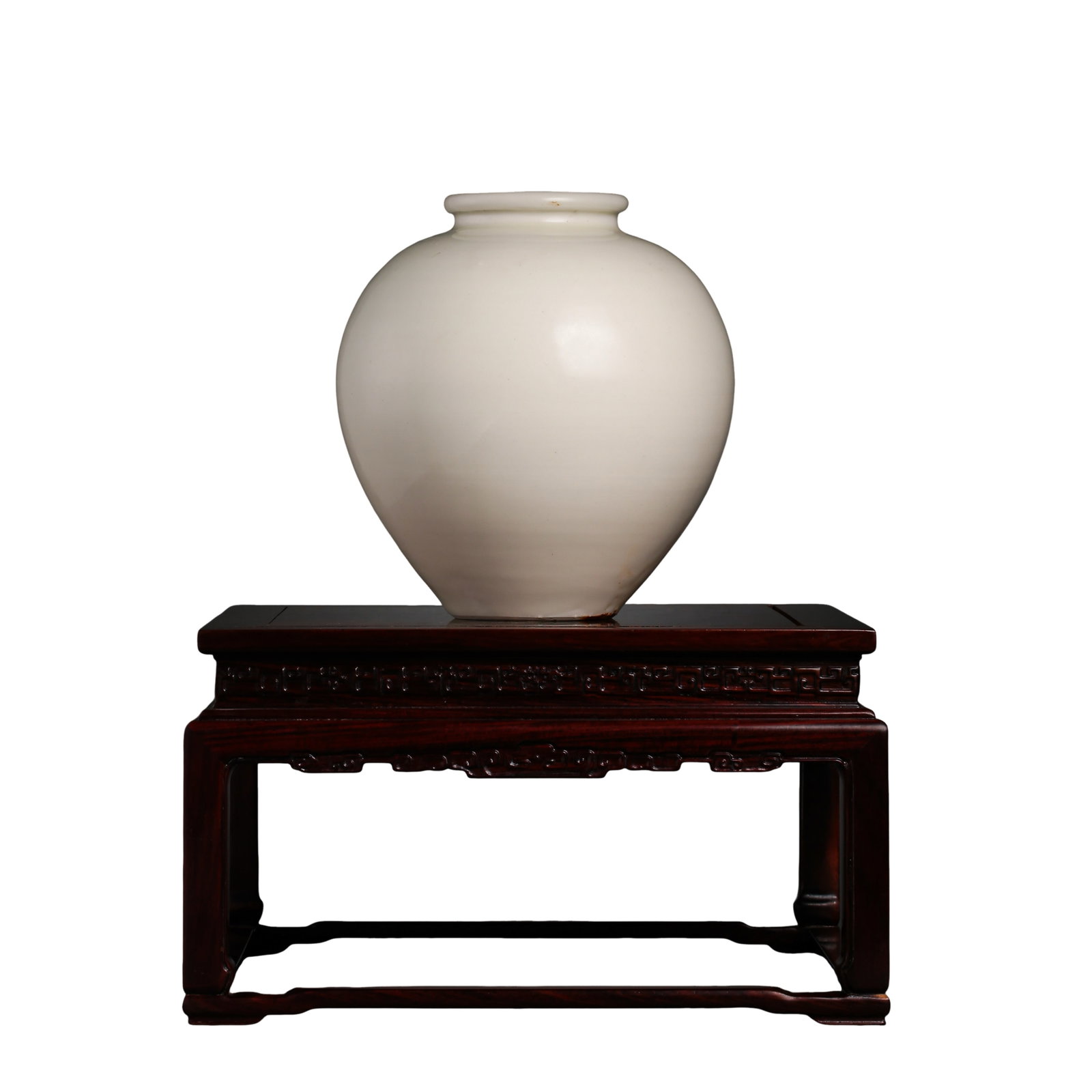 Northern Song Dynasty (11th–12th Century) Ding Ware White Glazed Lipped Storage Jar: Dimensions: Height 16.5 cm (6.5 in), Mouth Diameter 7.3 cm (2.9 in), 11th–12th Century?Condition & Provenance: The jar is preserved in good condition with the original form intact. The white glaze r