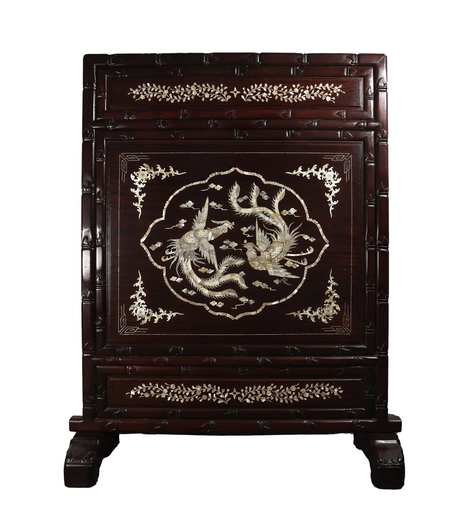 Late Qing Dynasty Hardwood Bamboo-Form Double-Sided Table Screen with Mother-of-Pearl and Hardstone: Dimensions: Overall Height 140 cm (55.12 in), Width 113 cm (44.49 in) | Century: 19th Century | Late Qing Dynasty?Condition & Provenance: Provenance: From a private collection in Virginia, USA, acquir