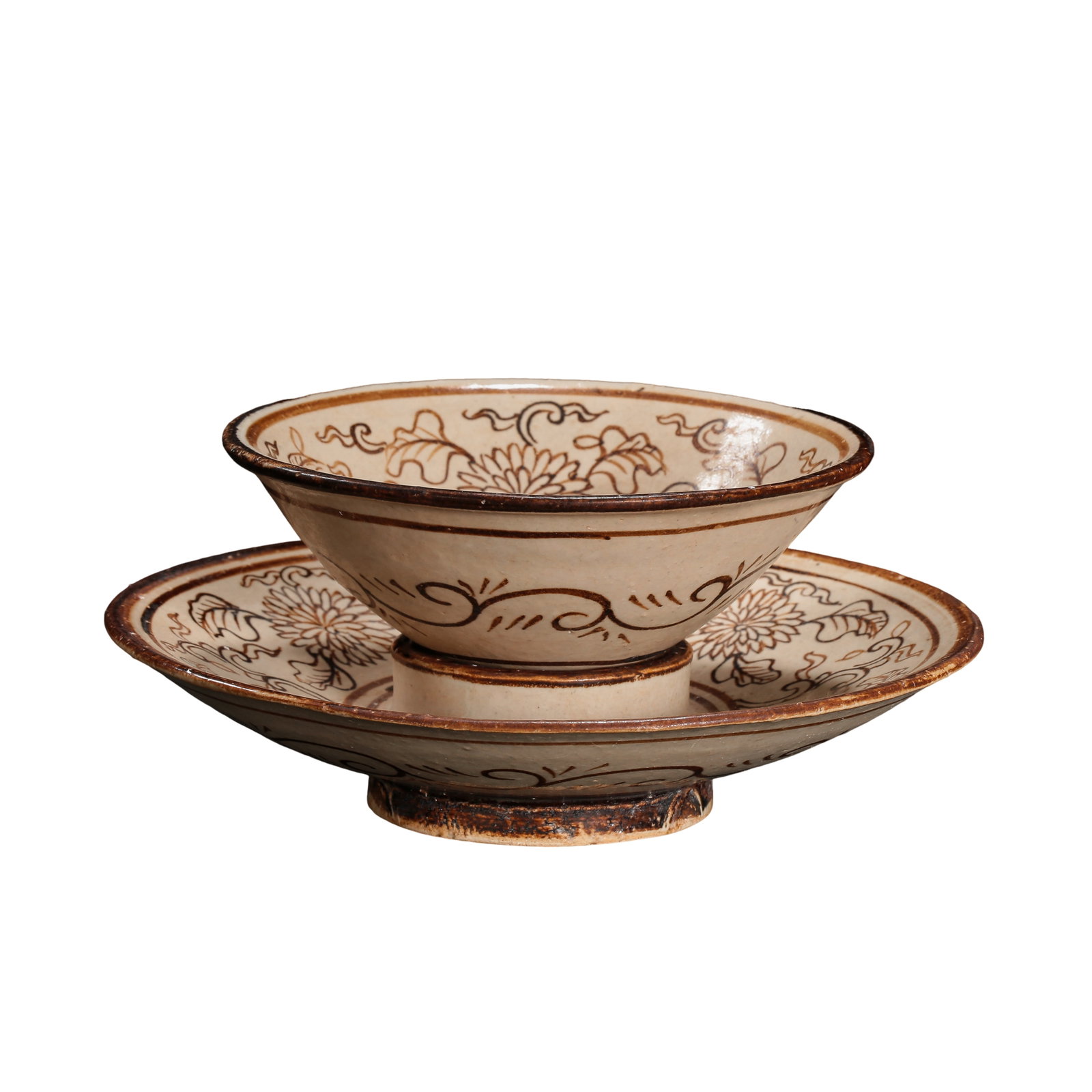 Song Dynasty Cizhou Kiln White-Slip Brown-Painted Chrysanthemum Tea Bowl and Stand Set: Dimensions: Overall Height 7 cm (2.76 in), Stand Diameter 15 cm (5.91 in), 10th–13th Century.Condition & Provenance: Complete two-piece set in excellent overall condition. Free from cracks, chips, o