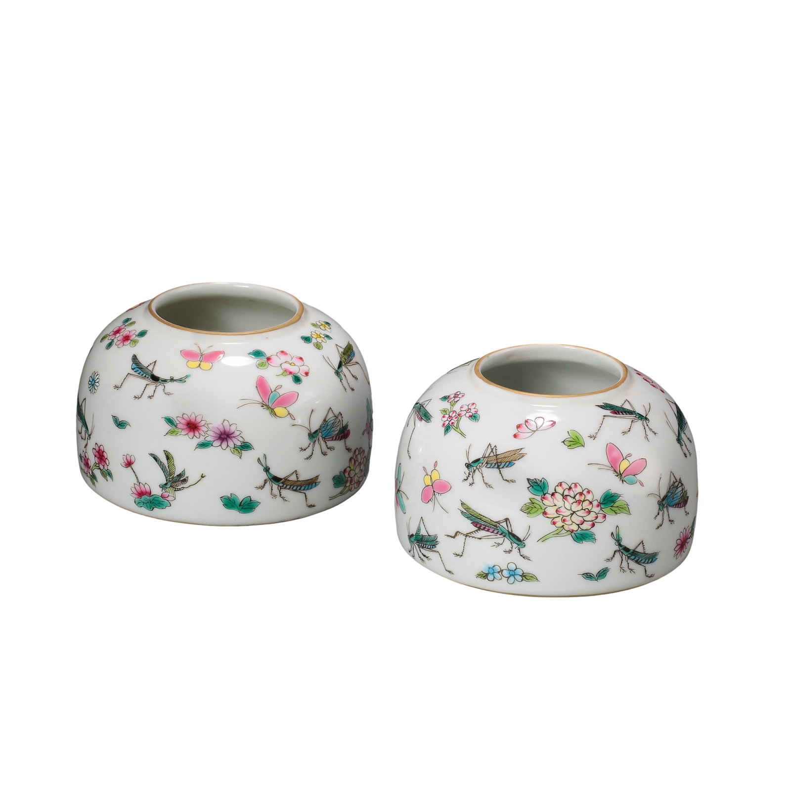 Daoguang Period, Qing Dynasty (1821–1850) | Pair of Famille-Rose “Insects and Floral: Size: Each piece: Mouth Diameter 10.5cm (4.1in), Height 7cm (2.8in), Late 18th–Mid 19th Century, Daoguang Period, Qing DynastyCondition & Provenance: A well-preserved matching pair with smooth white