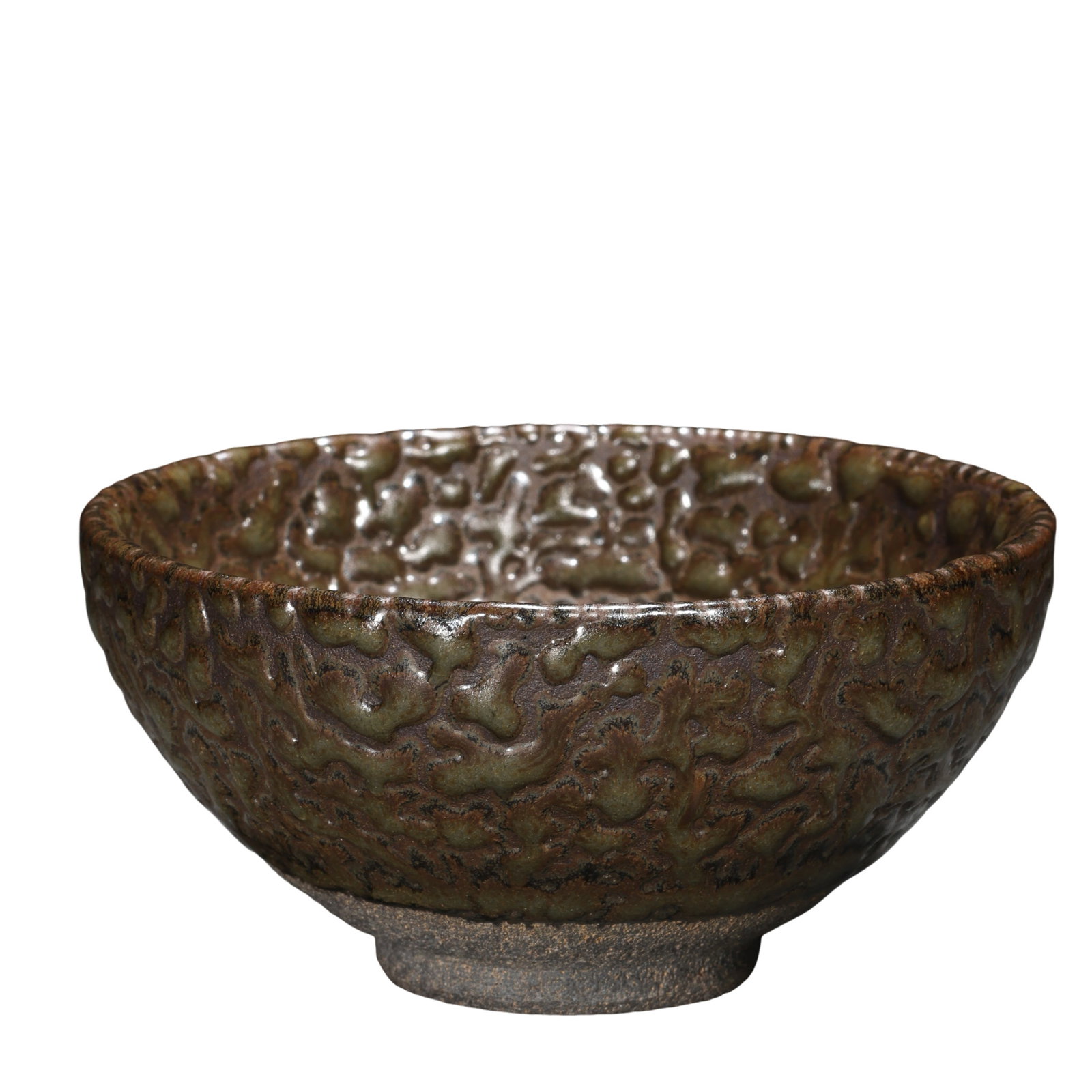 Southern Song Jian Kiln “Jinzhan?? Marked Turtle-Shell Crackle Glazed Tea Bowl (12th–13th: Dimensions: Diameter 9.5 cm (3.74 inch), Height 4.7 cm (1.85 inch); Southern Song Dynasty, 12th–13th CenturyCondition & Provenance: The bowl is preserved in excellent condition with the original bod