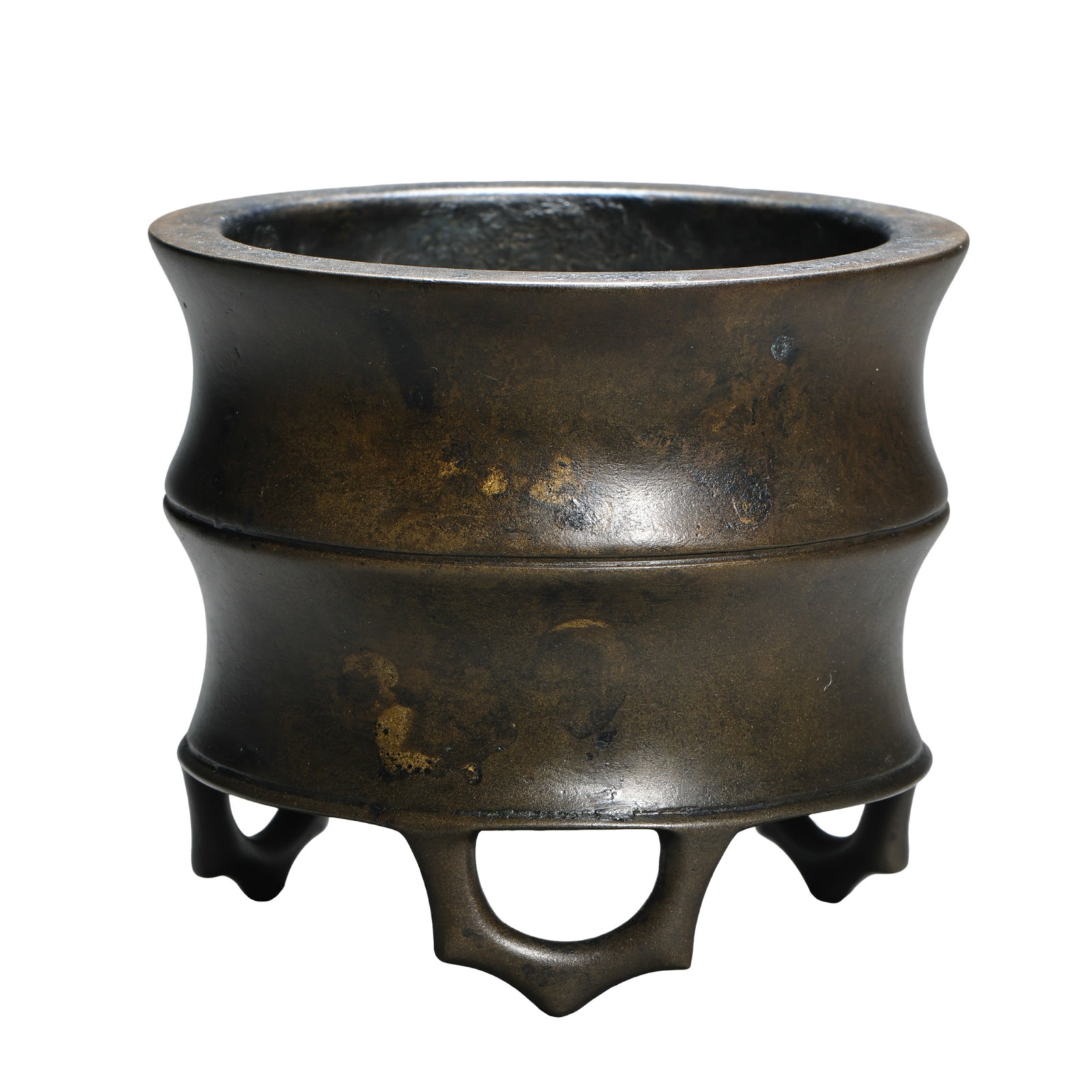 Ming Dynasty Xuande Period Bronze Bamboo-Section Tripod Incense Burner (15th Century): Dimensions: Diameter 11.3 cm (4.45 inches / 0.37 feet), Height 10 cm (3.94 inches / 0.33 feet), Weight 905 g (31.92 oz)Condition & Provenance: Excellent condition. The incense burner remains complete 