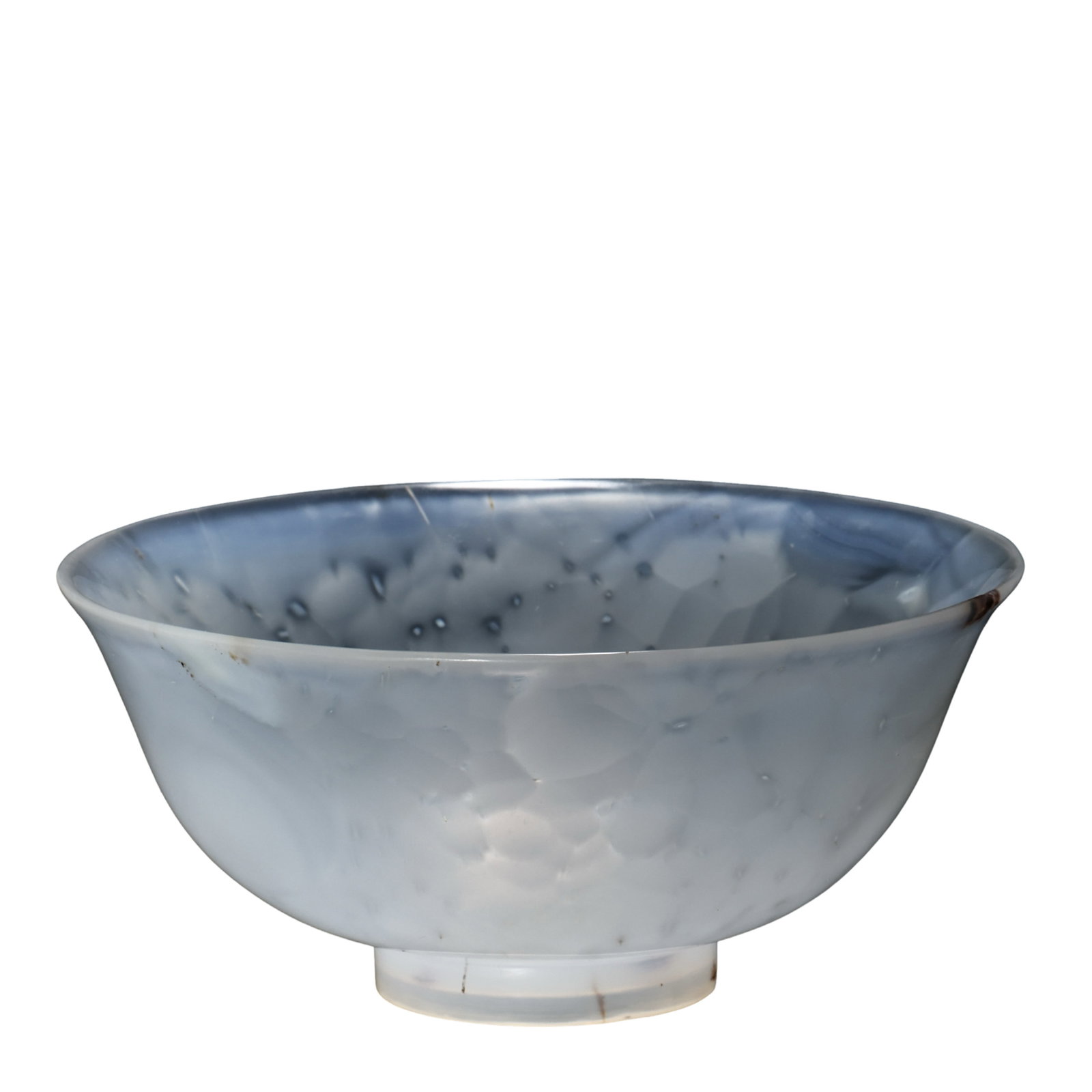 Liao?Jin?Dynasty Agate Bowl: Dimensions: Approximately 12.4 cm in diameter (4.9 in, 0.41 ft), 5.5 cm high (2.2 in, 0.18 ft), weight 161 g (5.7 oz); 20th century natural agate carved scholar’s objectCondition & Provenance: Excel