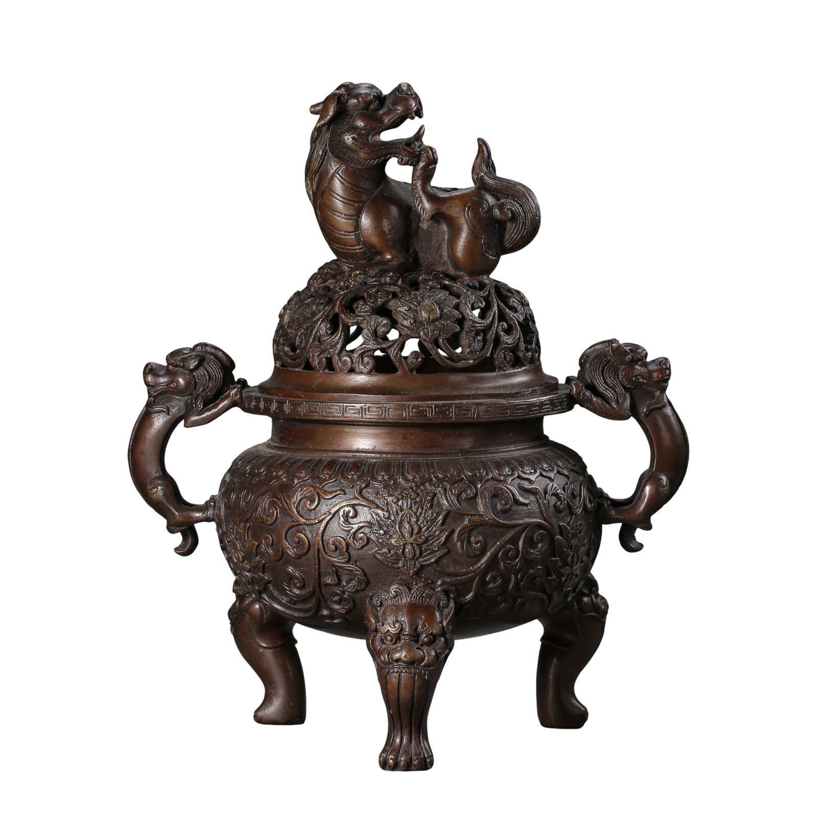 Bronze Censer with Lion Finial, Dragon Handles & Interlocking Lotus Pattern, Marked Daming Xuande: Measurements: Overall Height 21cm(8.27in), Maximum Width 17cm(6.69in), Weight 1765gCondition & Provenance: Cast from fine purple bronze as a complete matched set including main vessel, pierced lid and