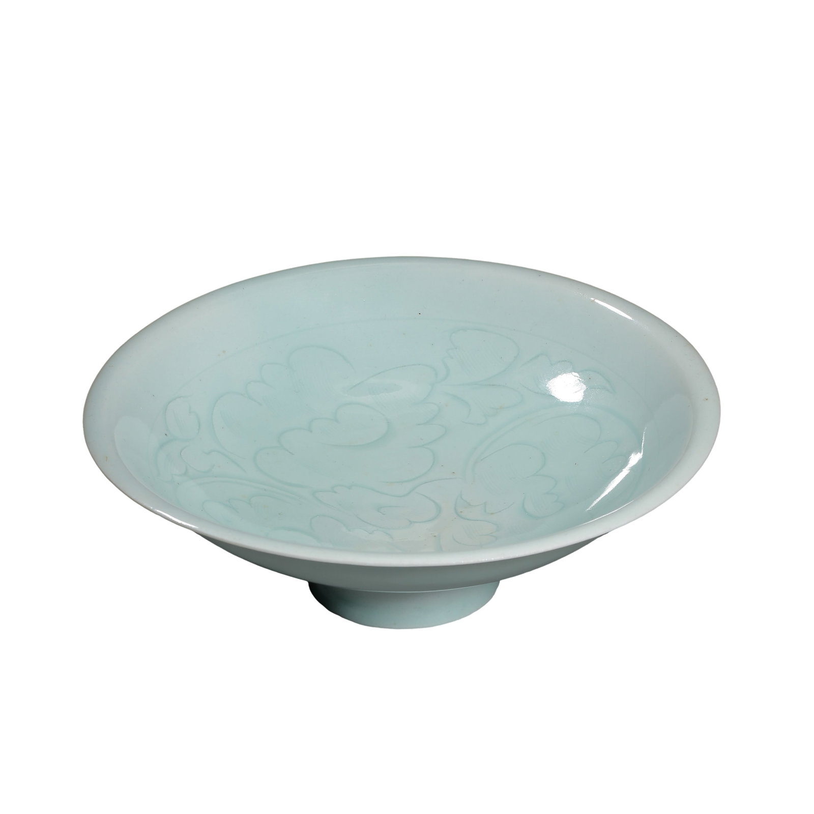 Yingqing Stem Plate with Incised Interlocking Floral Pattern, Southern Song Dynasty, 13th Century: Measurements: Rim diameter 17.5cm(6.89in), height 5.5cm(2.17in), Southern Song Dynasty, 13th CenturyCondition & Provenance: The vessel has a perfectly balanced shape with soft curved wide rim. Uniform