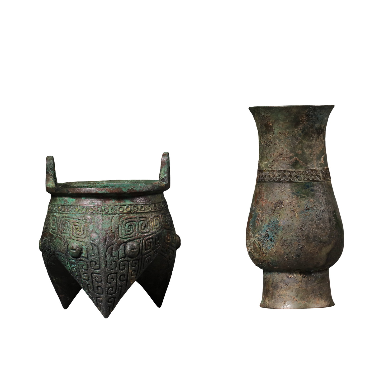 A Set of Two Shang-Zhou Bronze Ritual Vessels, Beast Mask Li Cauldron & Cloud Pattern Zhi Wine: Measurements: Bronze Li: rim diameter 8.2cm(3.23in), overall height 11.2cm(4.41in); Bronze Zhi: rim diameter 6.2cm(2.44in), overall height 14.4cm(5.67in), total weight 1070g, Shang-Zhou Dynasty 1600-2
