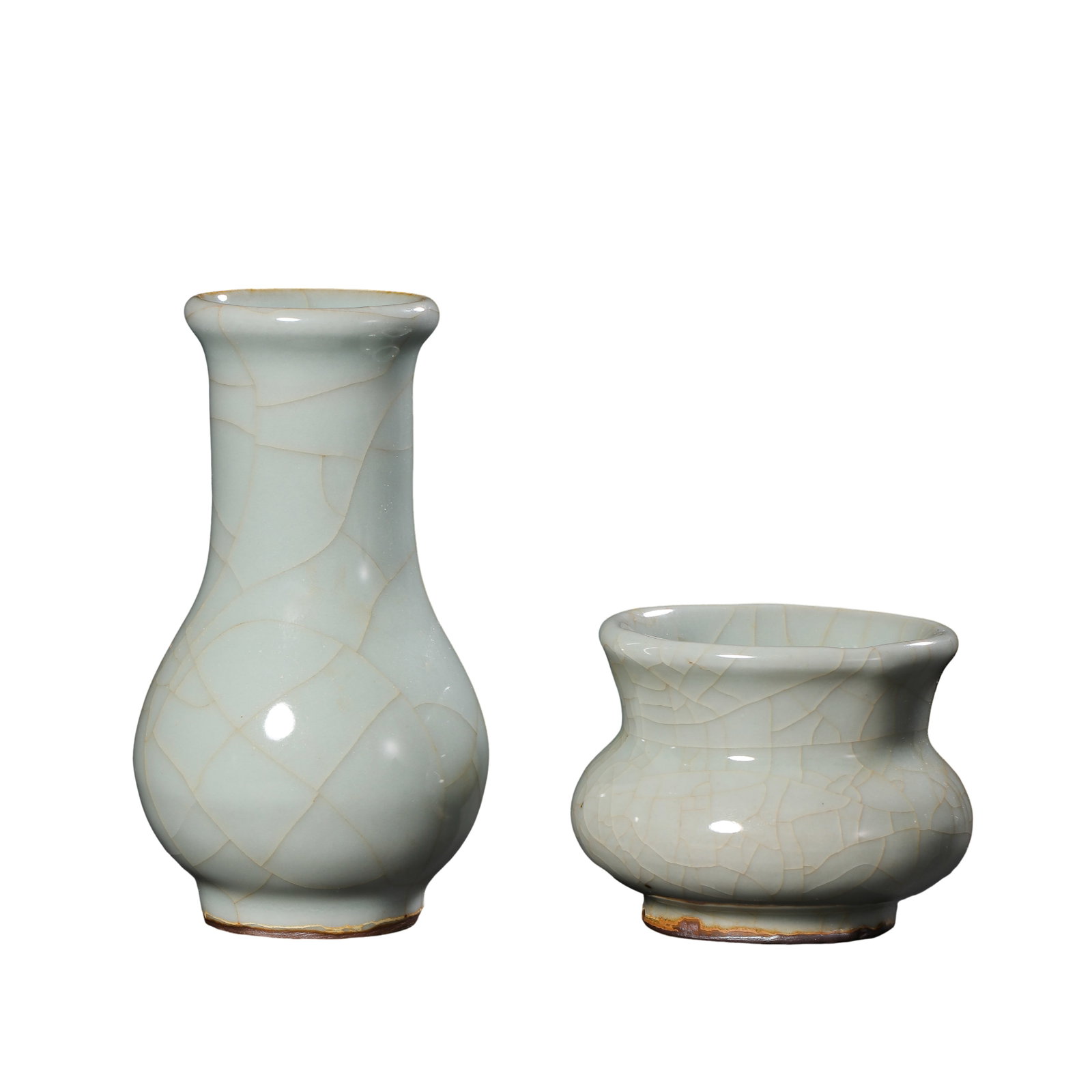 Set of Two Southern Song Guan Kiln Sky-Celadon Gold Thread Crackle Scholar’s Studio Wares (Rolled: Dimensions?Rolled rim long neck vase overall height 13.6cm (5.35 in), archaic bronze style basin overall height 6.7cm (2.64 in), 12th-13th Century A.D.Condition & Provenance?Both vessels are fully int