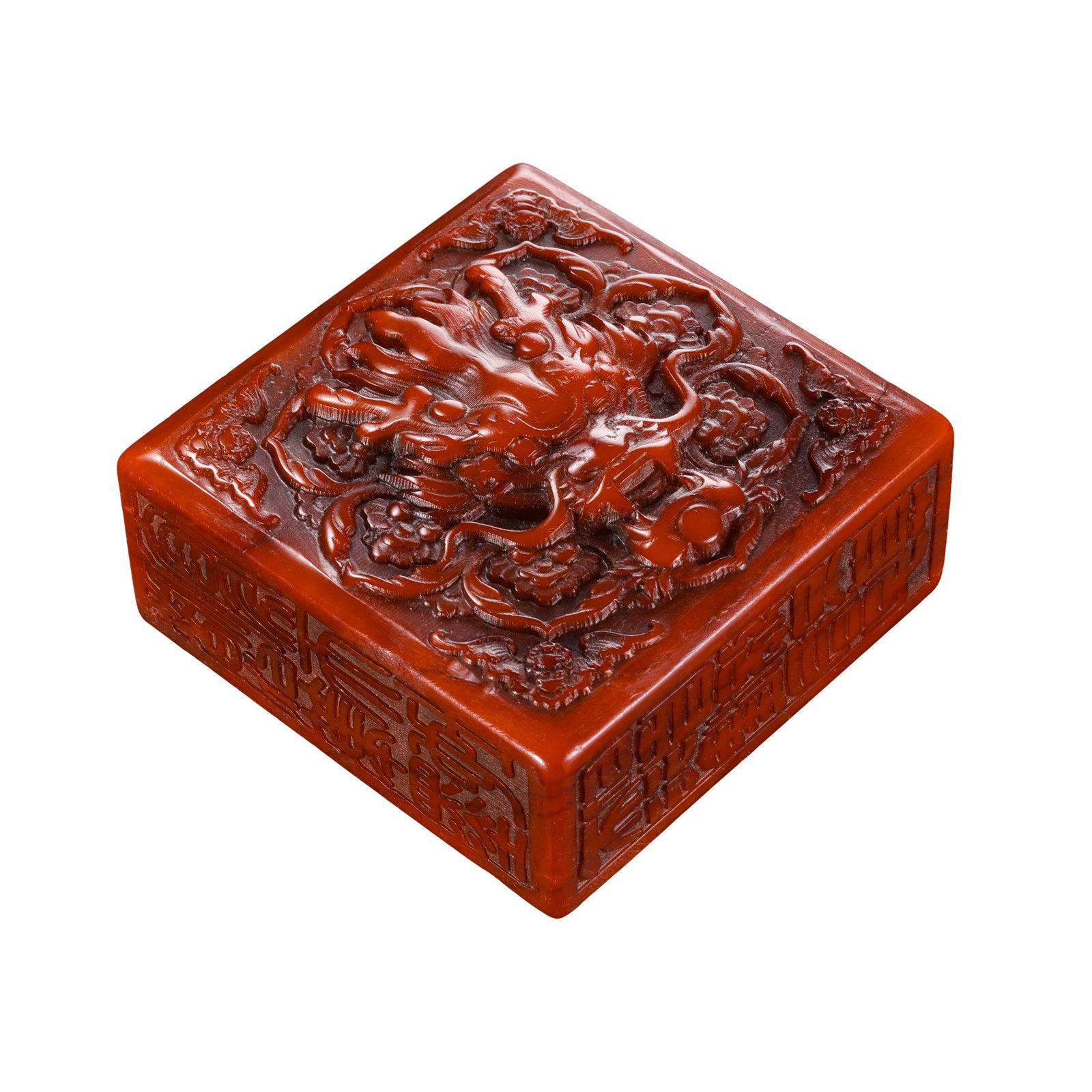 Qing Dynasty Red Shoushan Stone Multi-Face Imperial Seal Carved with Five Bats and Divine Beast: Dimensions?Side length 8cm (3.15 in), total height 4cm (1.57 in), net weight 602g, 17th-19th Century A.D.Condition &Provenance?The entire Shoushan stone seal is solid and intact, without chips, deep c