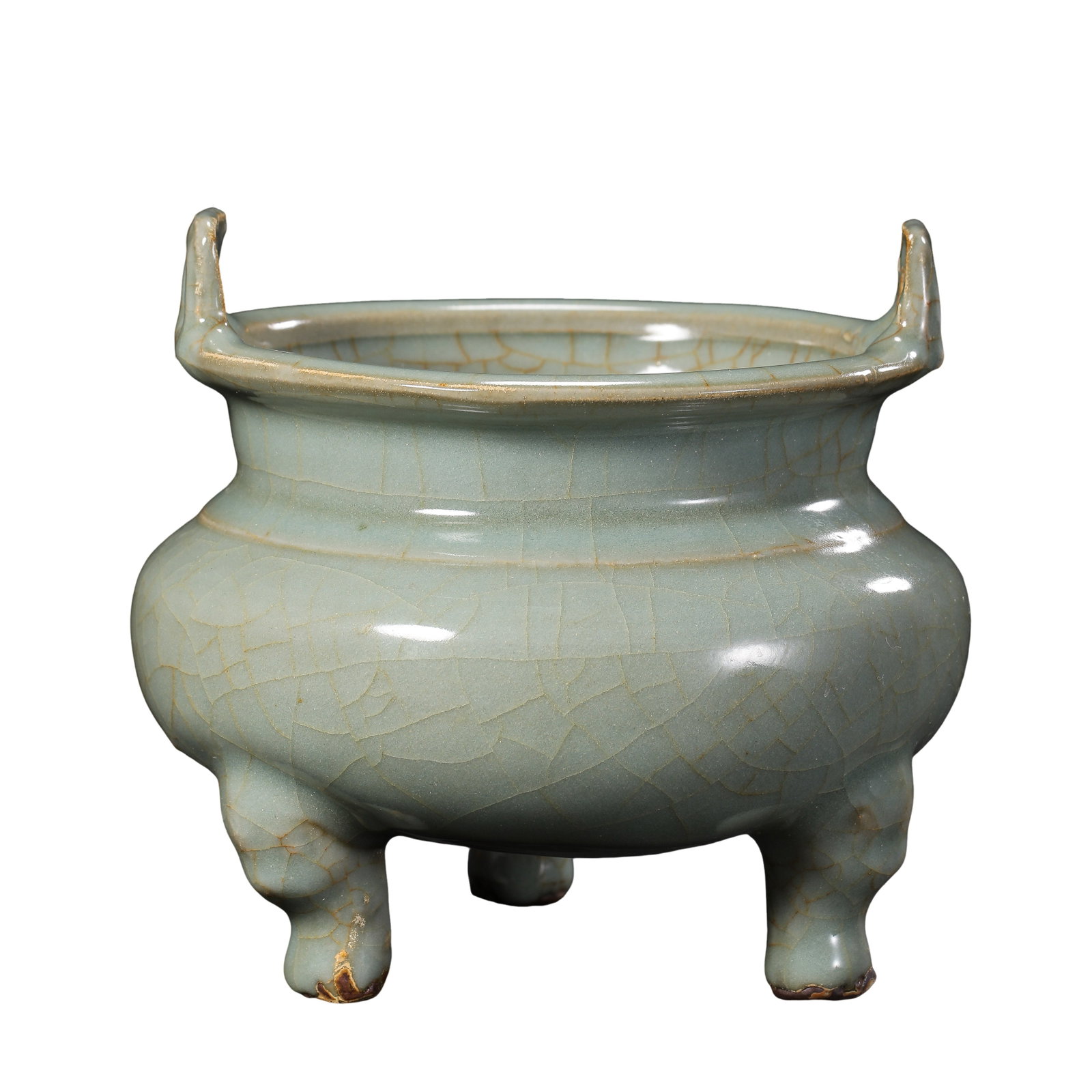 Southern Song Dynasty Longquan Kiln Pink?Celadon Glazed Tripod Censer with Twin Upright Handles: Dimensions?Mouth diameter 12.5cm (4.92 in), overall height 13cm (5.12 in), 12th?13th Century A.D.Condition & Provenance?The censer is completely intact, without cracks, chips, glaze loss or modern res