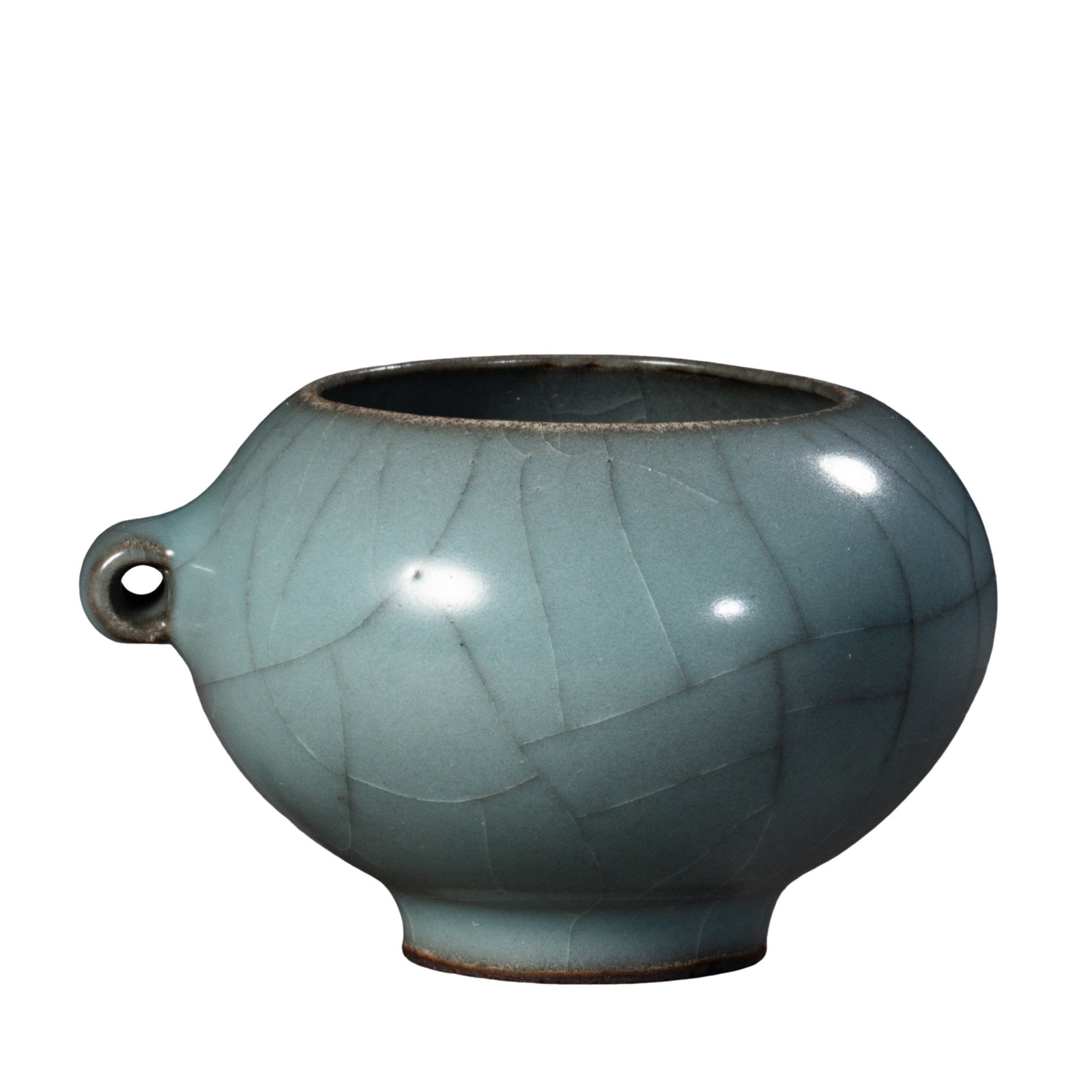 Song?Dynasty Guan?Ware Celadon Single?Loop Bird Feeder,10th?13th Century A.D.: Dimensions?Mouth diameter 7cm (2.76 in), height 4.5cm (1.77 in), 10th?13th Century A.D.Condition & Provenance?The vessel is fully intact without cracks, chips or restoration. Thick sky?blue glaze carr
