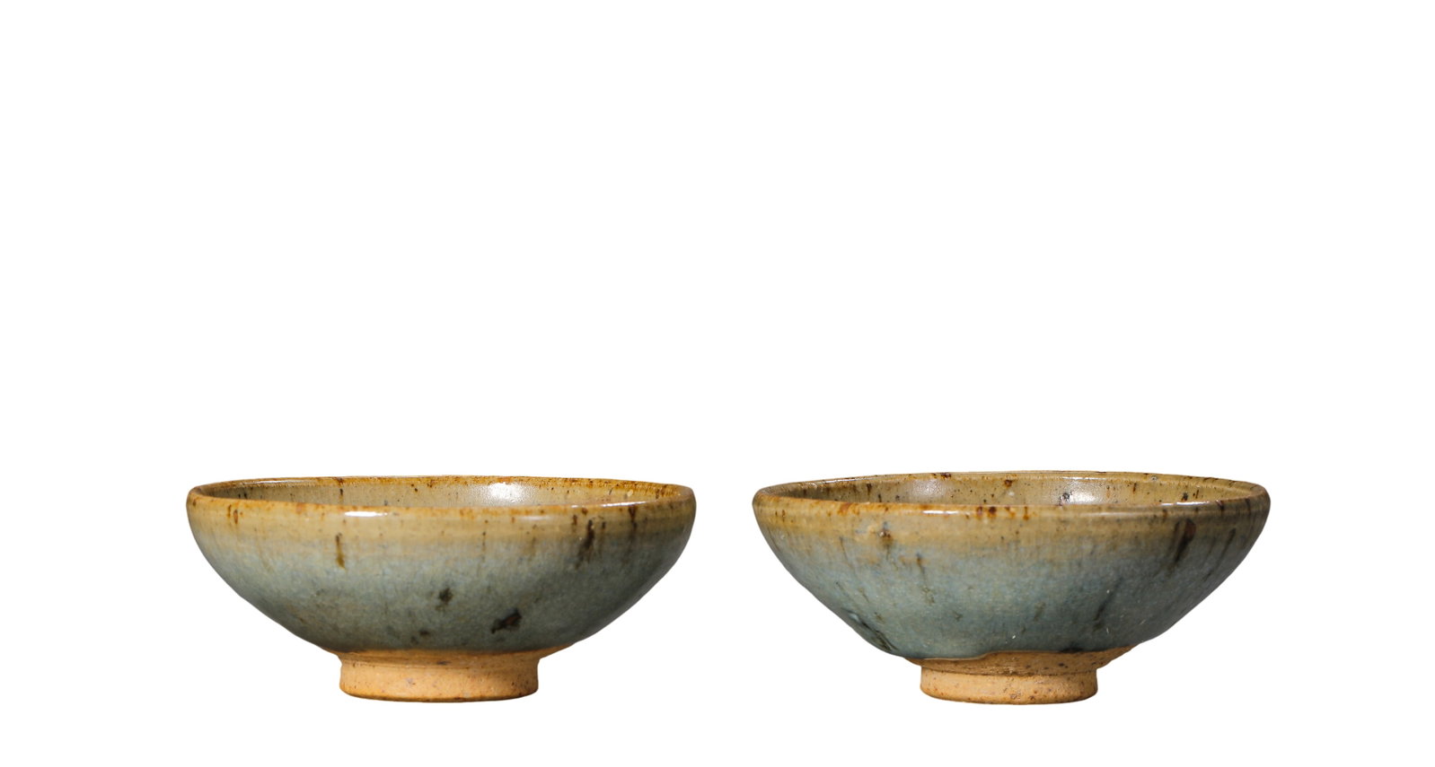 Yuan?Dynasty Jun?Yao Sky?Blue Glaze Purple?Splash Tea Bowls Pair,13th?14th Century CE: Dimensions:Mouth diameter 9.6cm(3.78in),overall height 4.1cm(1.61in),13th?14th Century CCondition & Provenance:Both tea bowls are fully intact,free of cracks,chips,rim fleabites and modern restoration