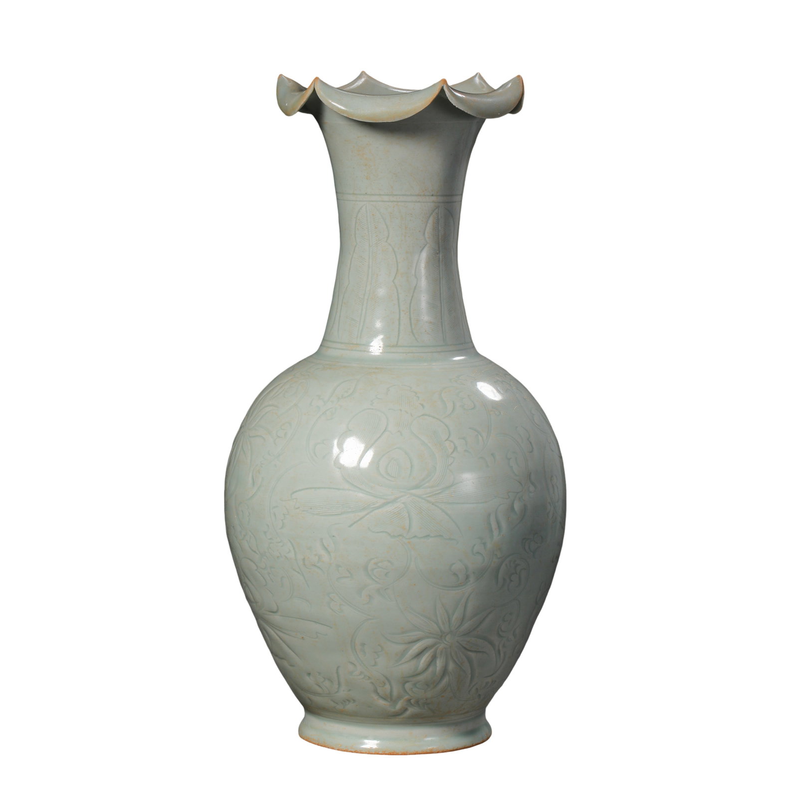 Yuan Dynasty Hutian Kiln Shadow Celadon Carved Interlocking Floral Scalloped Vase,14th Century CE: Dimensions:Overall height 34.5cm(13.58in),14th Century CECondition & Provenance:The entire vase is fully intact without cracks,chips or restorations,all lobed rim tips remain complete without chipping