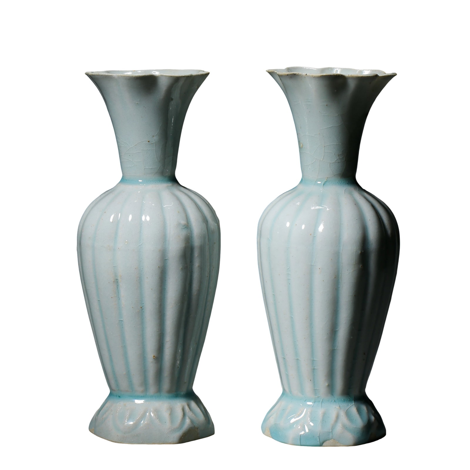 Song Dynasty Hutian?Kiln Yingqing Glazed Chrysanthemum?Ribbed Floral?Mouth: Dimensions:Single piece Mouth Diameter 6cm(2.36in),Overall Height 17cm(6.69in),10?13th century Song Yingqing ceramic?condition & Provenance:The matched pair survives intact without body cracks. The fu