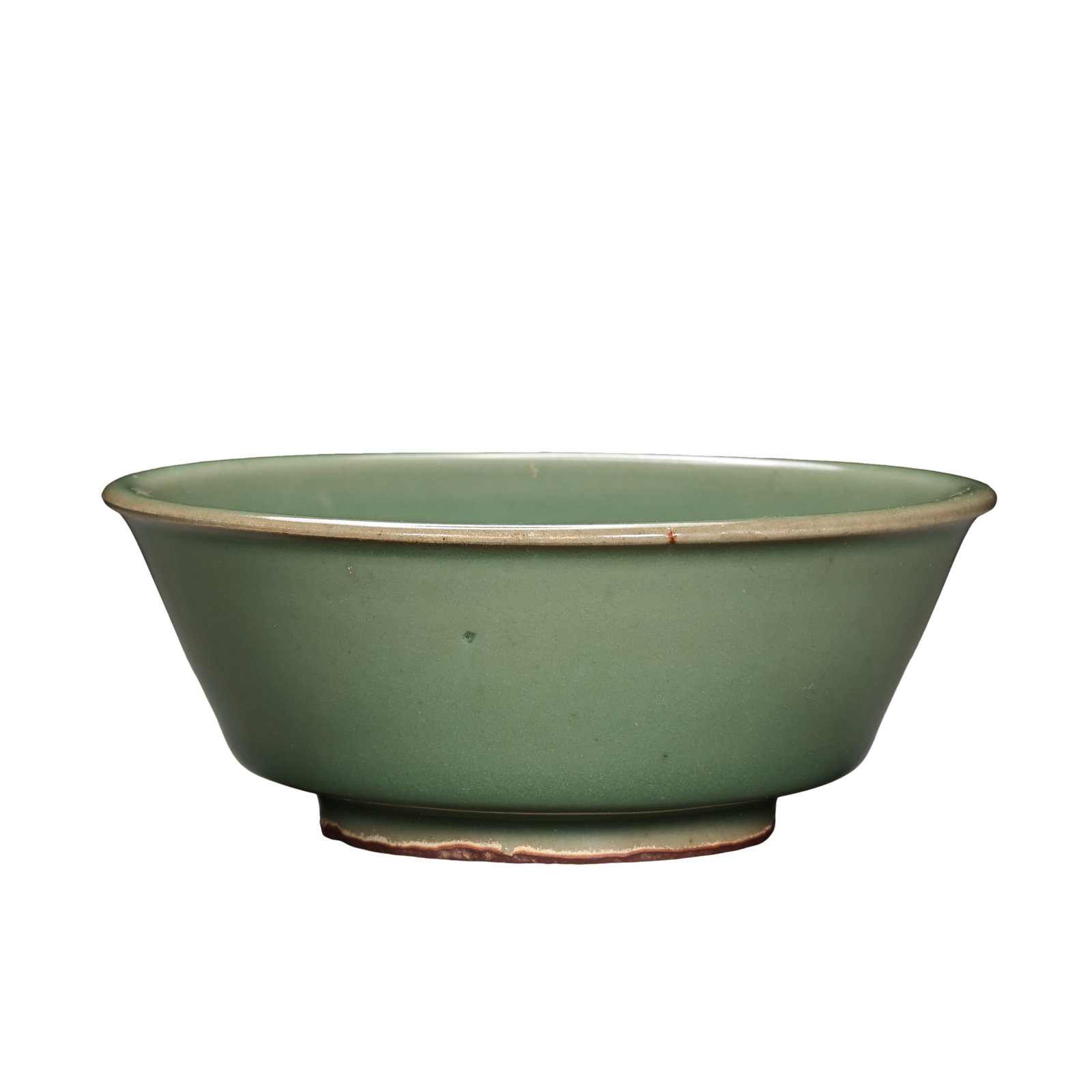Yuan Dynasty Longquan Celadon Folded Rim Brush Washer,Yuan Dynasty (13th–14th Century): Dimensions: Rim Diameter 13cm (5.12in), Overall Height 5.2cm (2.05in), Yuan Dynasty, 13th to 14th CenturyCondition & Provenance: The entire washer is fully intact, free of cracks, rim chips or restora