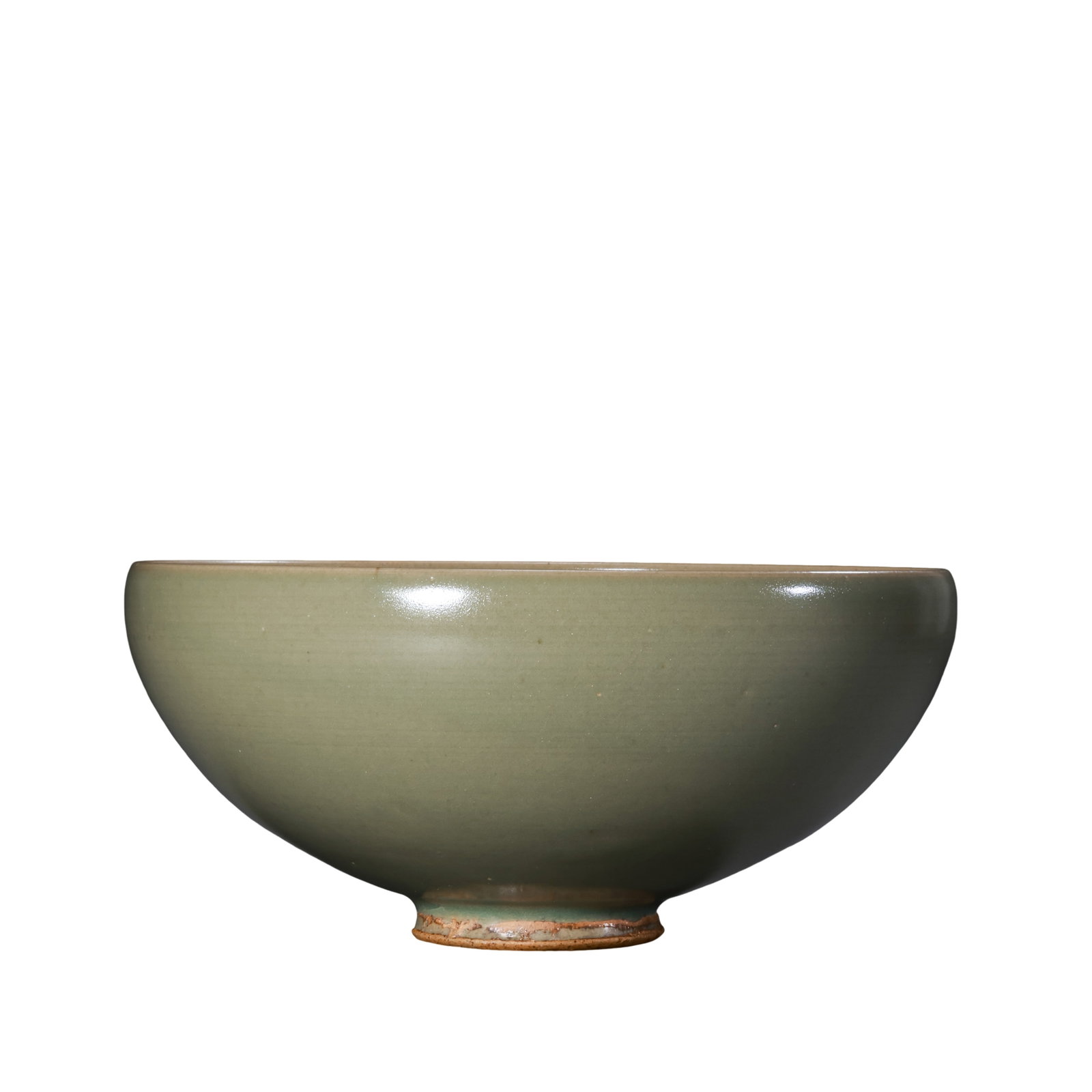 Southern Song Dynasty Longquan Kiln Pink Celadon Glaze Rounded Large Bowl,13th Century: Measurements:Mouth diameter 18.7 centimeters /7.36 inches,Height 8.9 centimeters /3.50 inches,produced 13th CenturyCondition & Provenance:The bowl is fully intact without cracks,chips or restorations.
