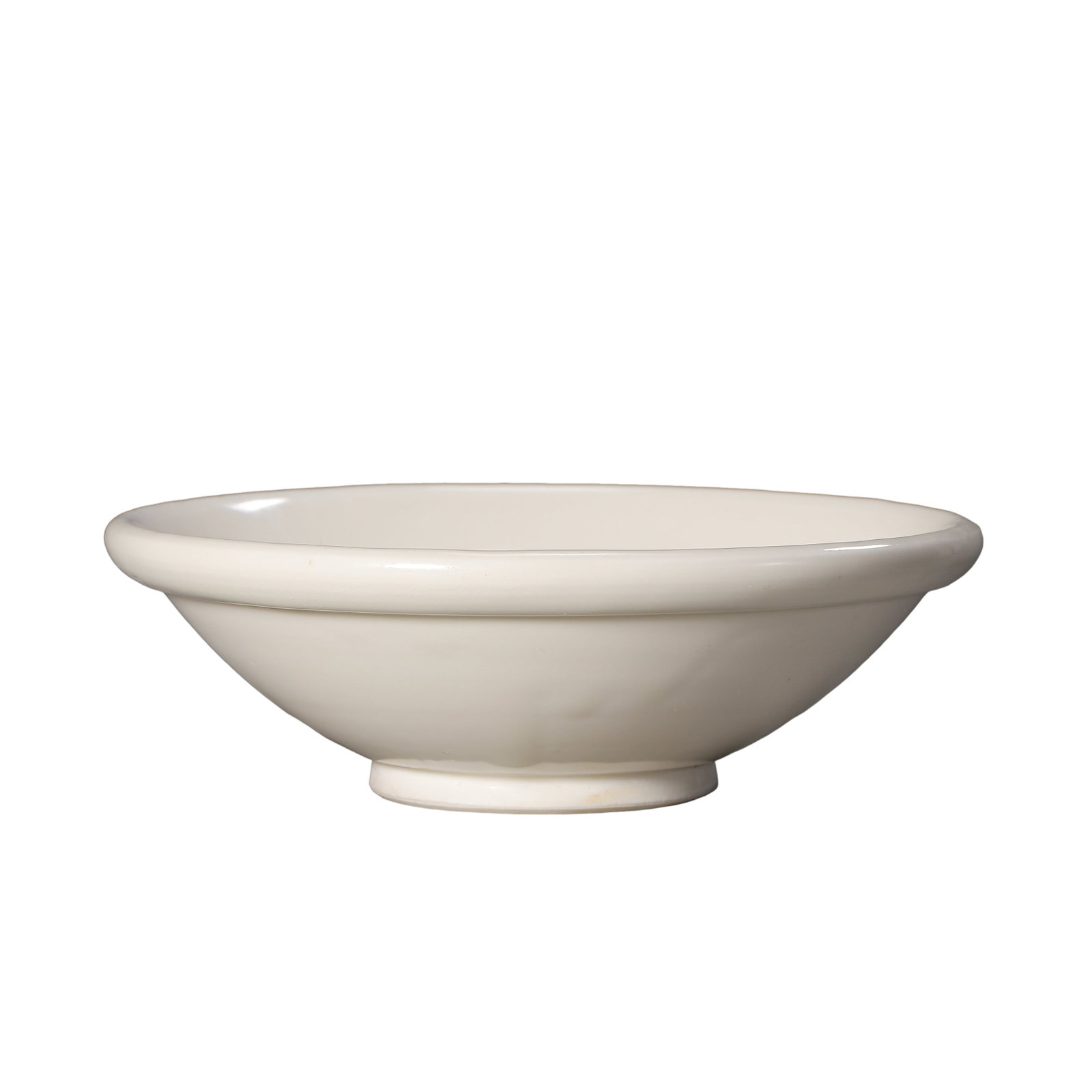 White?Glazed Flared Bowl with "Ying" Mark,Tang Dynasty,7th?8th Century: Dimensions:Mouth diameter 13.4 cm (5.28 in),Height 4.5 cm (1.77 in),Tang Dynasty,7th?8th CenturyCondition & Provenance:The bowl is fully intact without cracks,chips or restoration.It is covered with g