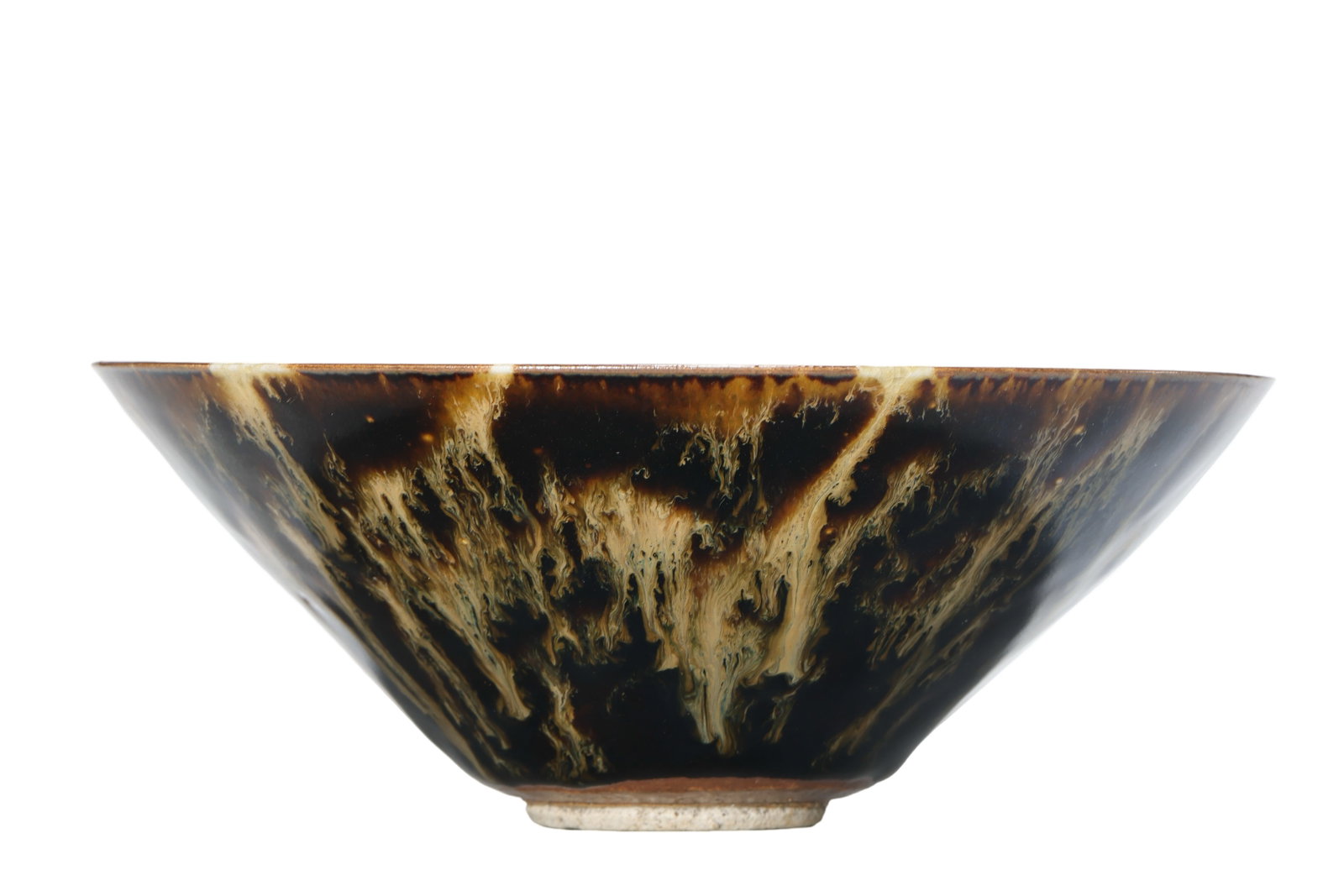 Jizhou?Kiln Tortoise?Shell Glaze Tea Bowl,Song Dynasty,10th?13th Century: Dimensions:Height 6 cm (2.36 in),Mouth diameter 16 cm (6.30 in),Song Dynasty,10th?13th CenturyCondition & Provenance:The bowl is fully intact without cracks or major chips.Rim shows minor wear from hi